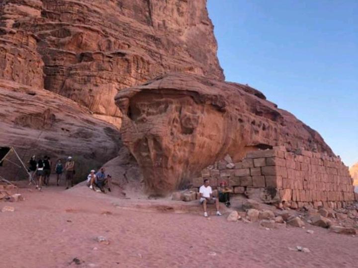 Moon City Camp Acomodação com café da manhã Wadi Rum Exterior foto